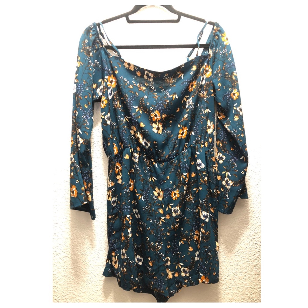 Off shoulder romper